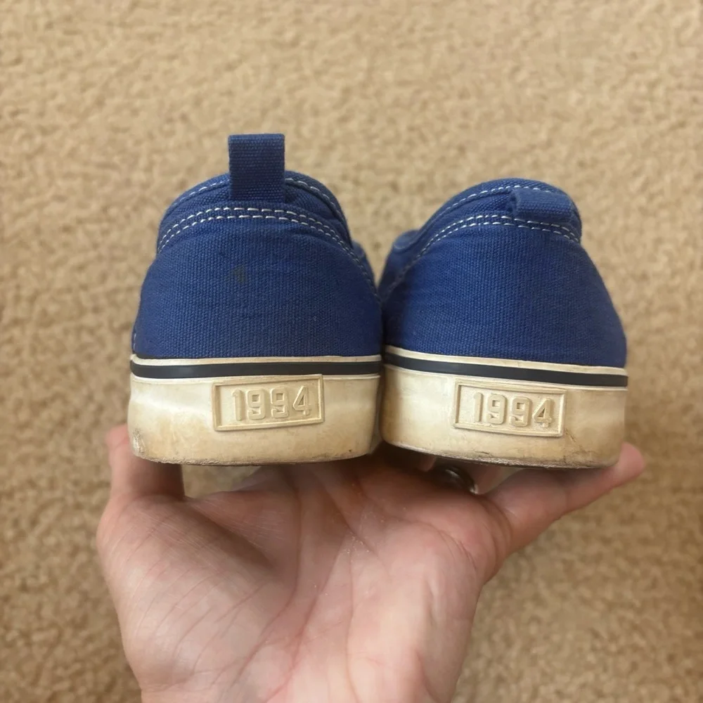 Old Navy Boy's Royal Blue Lace-Up Slip On Sneakers Size 3
